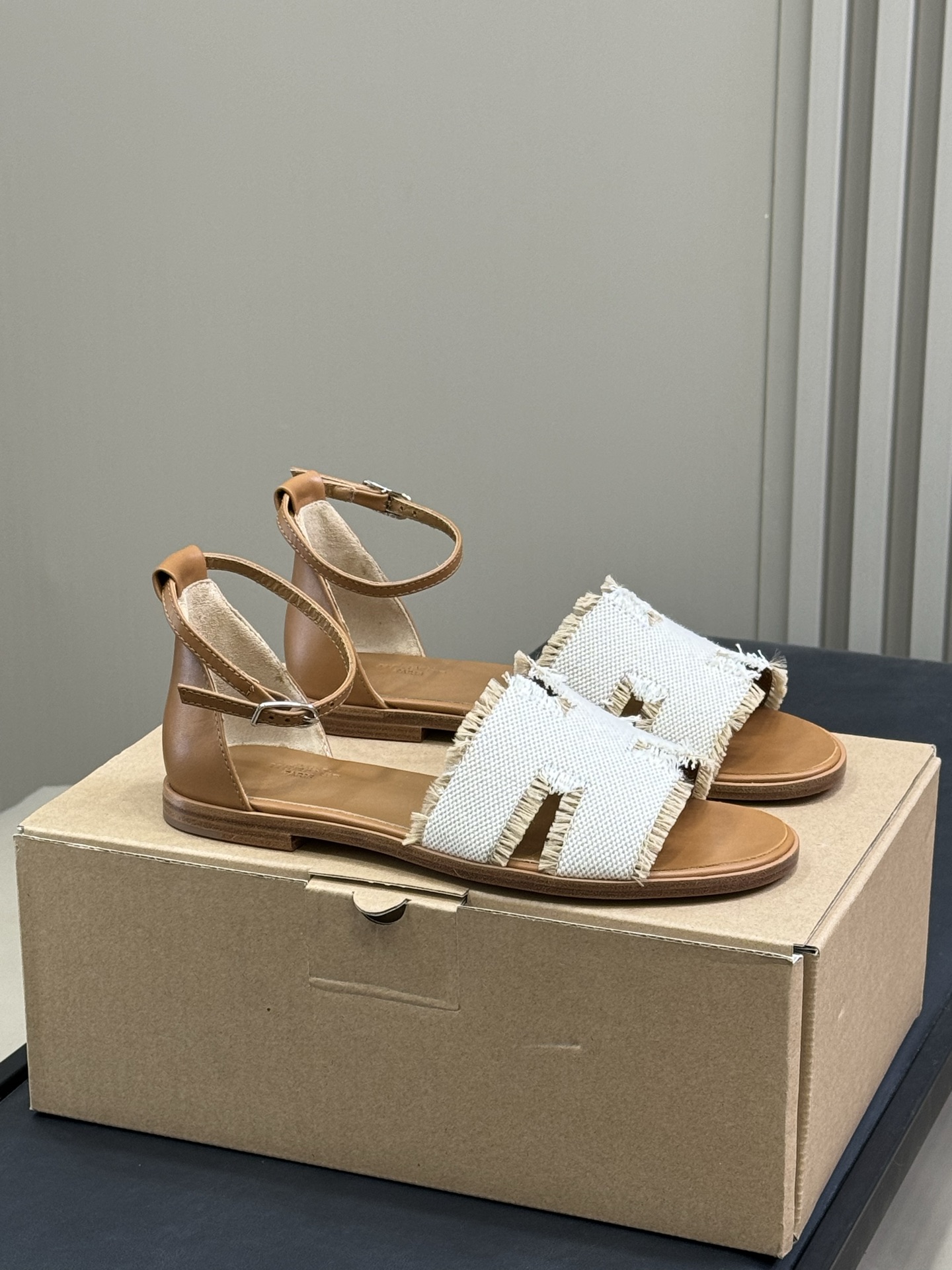 Bagsaaa H**me5 Santorini sandal beige / naturel