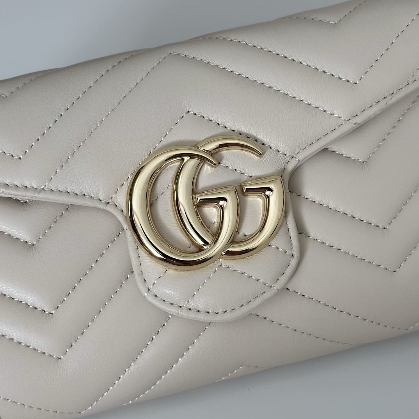 Bagsaaa Gvc*1 GG Marmont wallet on chain ‎837745 white - 19.5cm