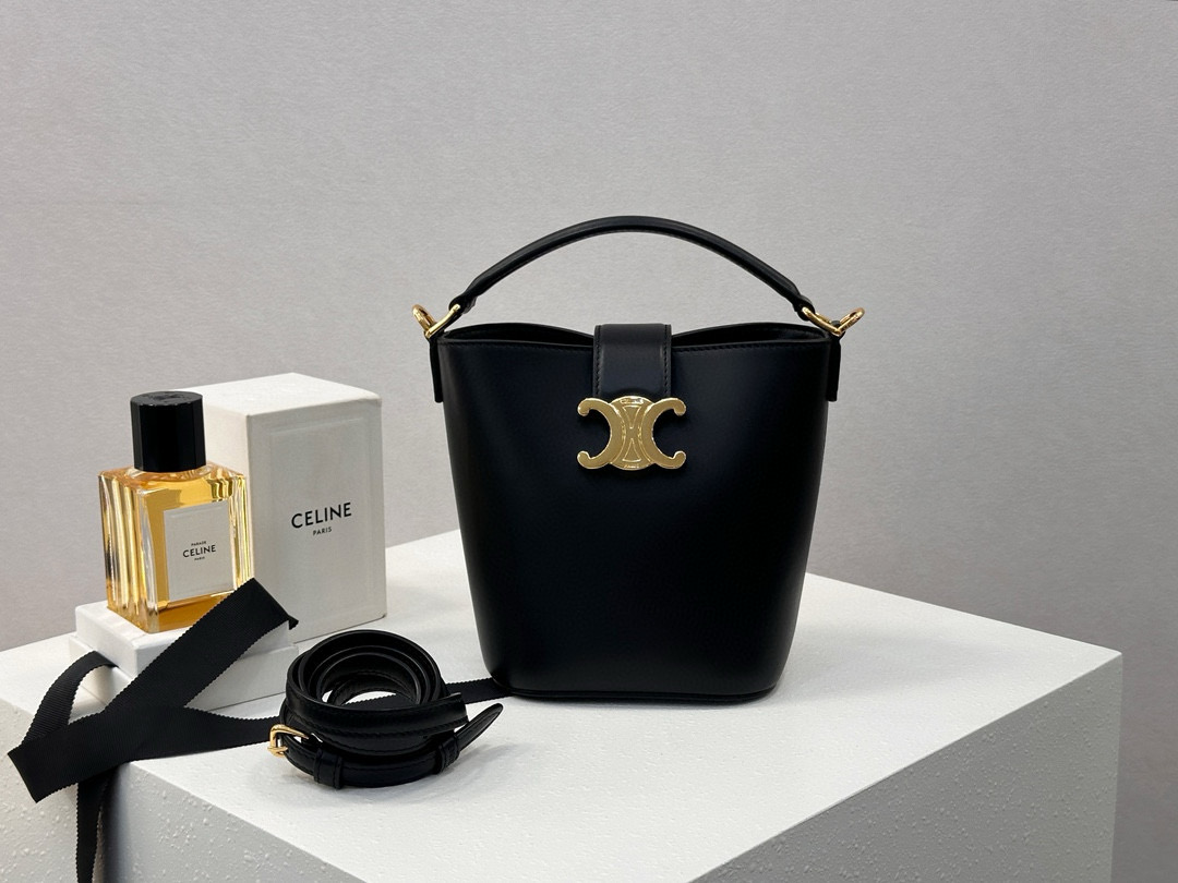 Bagsaaa Ce1i*e Mini Bucket L0vise in smooth calfskin 10N473 black - 16cm