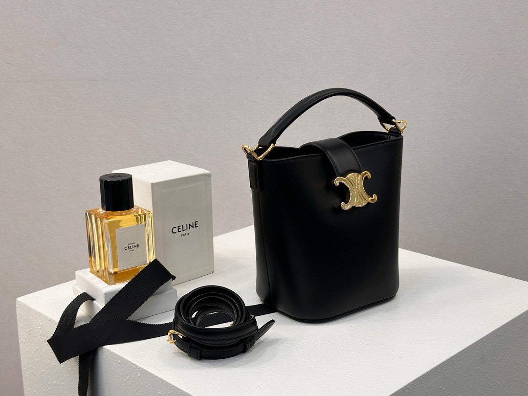 Bagsaaa Ce1i*e Mini Bucket L0vise in smooth calfskin 10N473 black - 16cm
