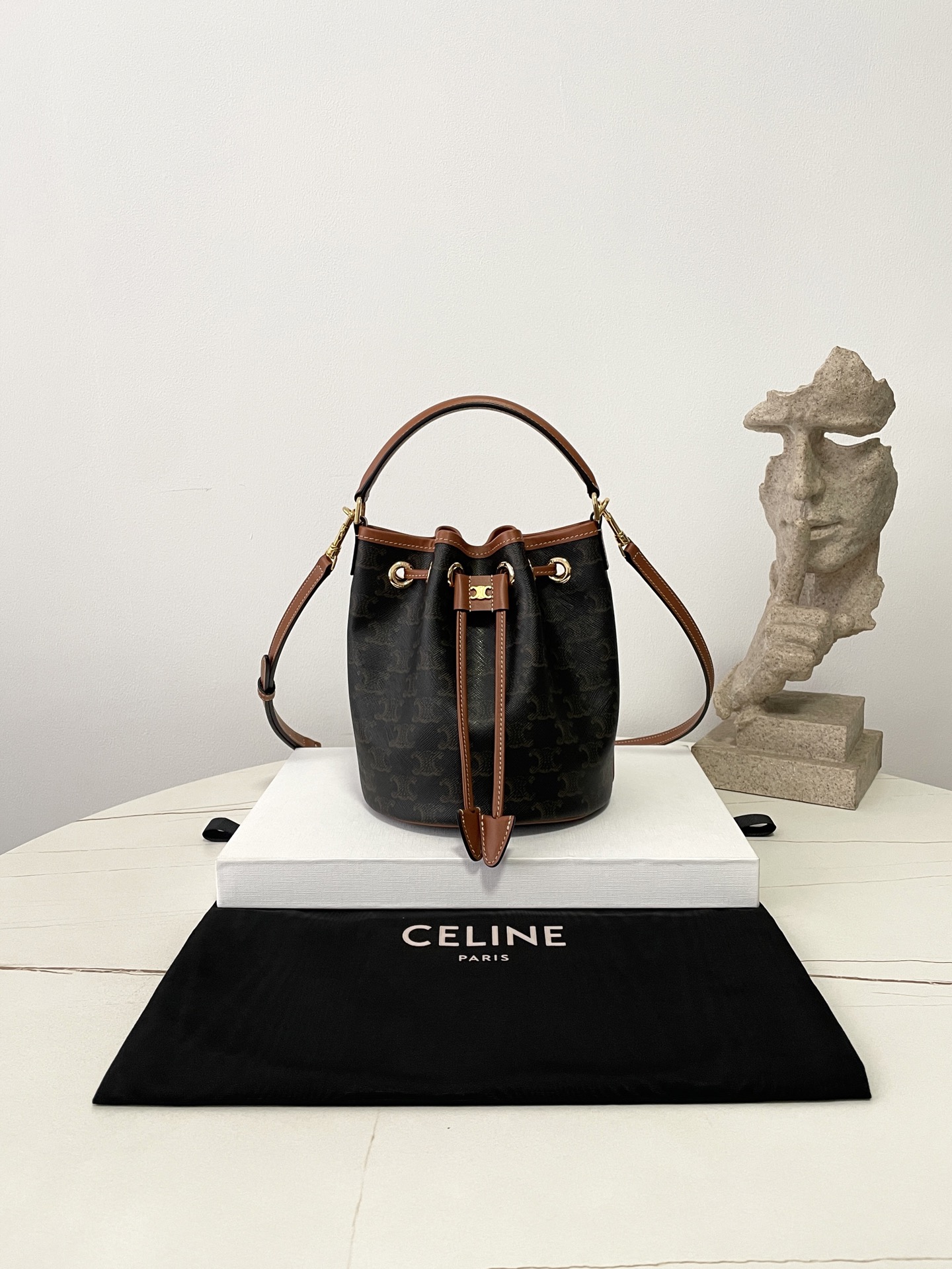 Bagsaaa Ce1i*e Teen Clara Bag In Triomphe Canvas And Calfskin 121672 - 19cm