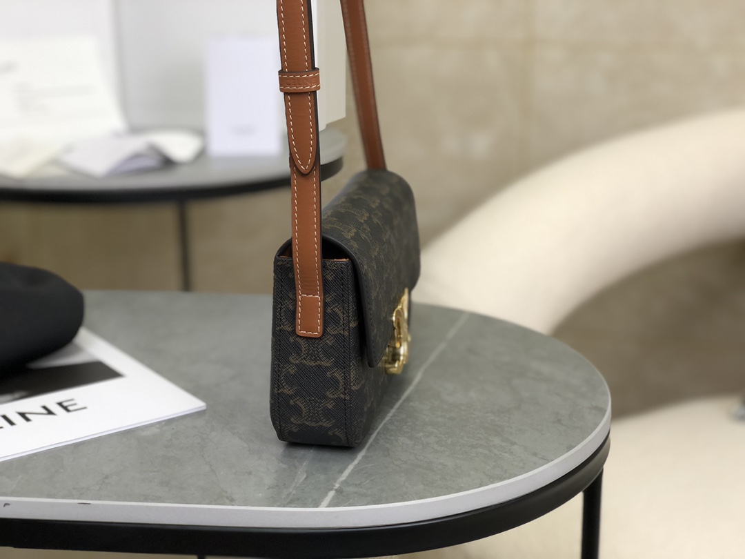 Bagsaaa Ce1i*e Shoulder Bag Claude In Triomphe Canvas And Calfskin 194142 - 20.5cm