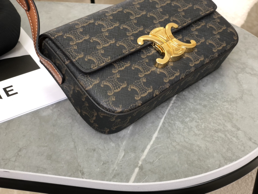 Bagsaaa Ce1i*e Shoulder Bag Claude In Triomphe Canvas And Calfskin 194142 - 20.5cm