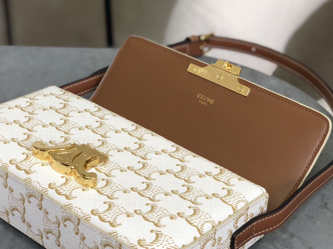 Bagsaaa Ce1i*e Shoulder Bag Claude In Triomphe Canvas And Calfskin 194142 white - 20.5cm