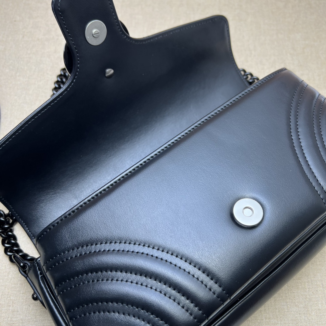 Bagsaaa Gvc*1 GG Marmont small shoulder bag 734814 black - 26.5cm