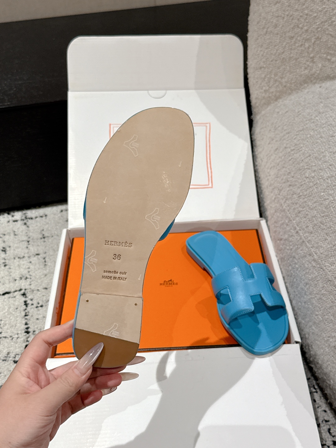 Bagsaaa H**me5 Oran Slippers Blue