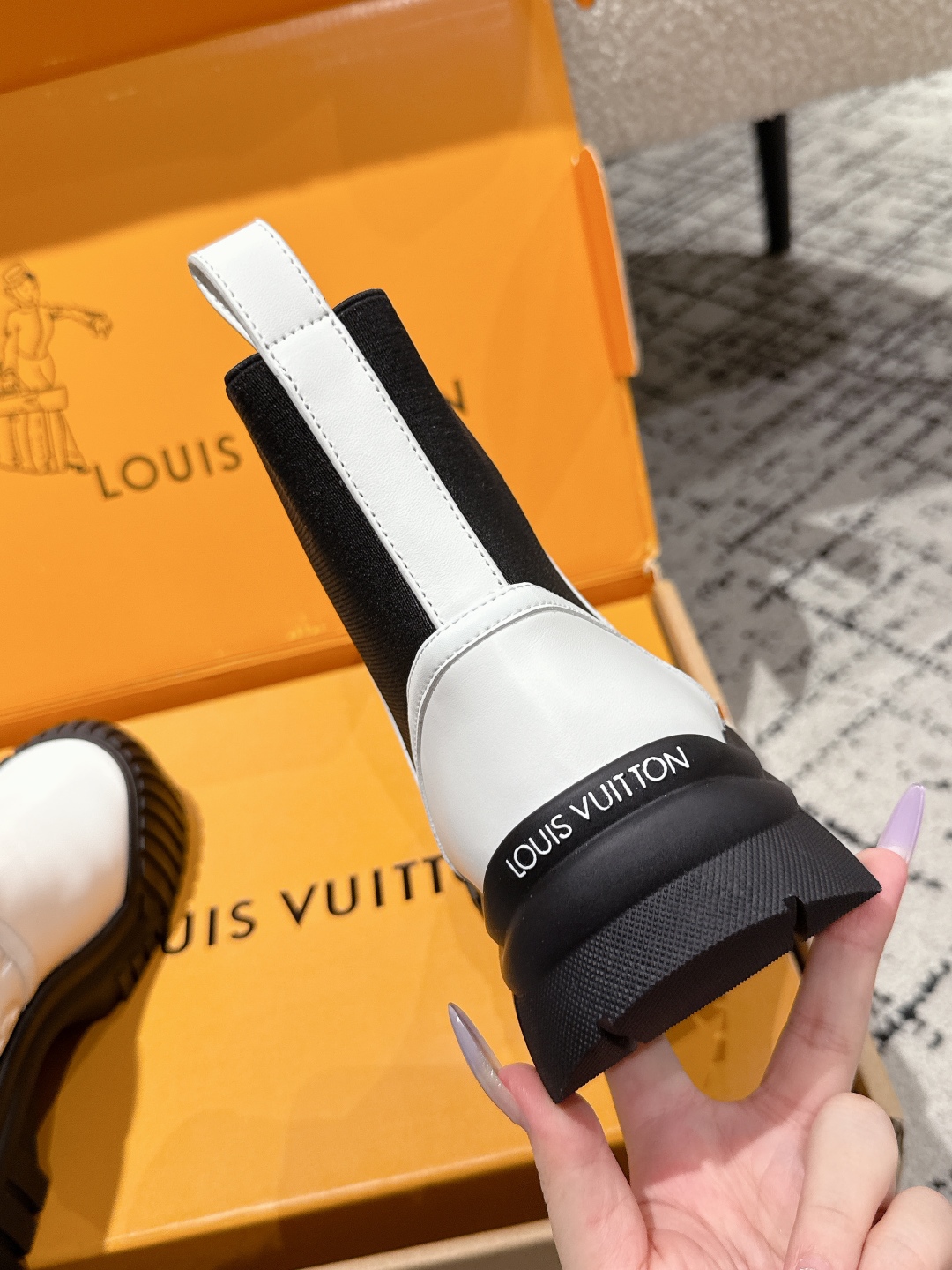 Bagsaaa LV Ruby Flat Ankle Boot White