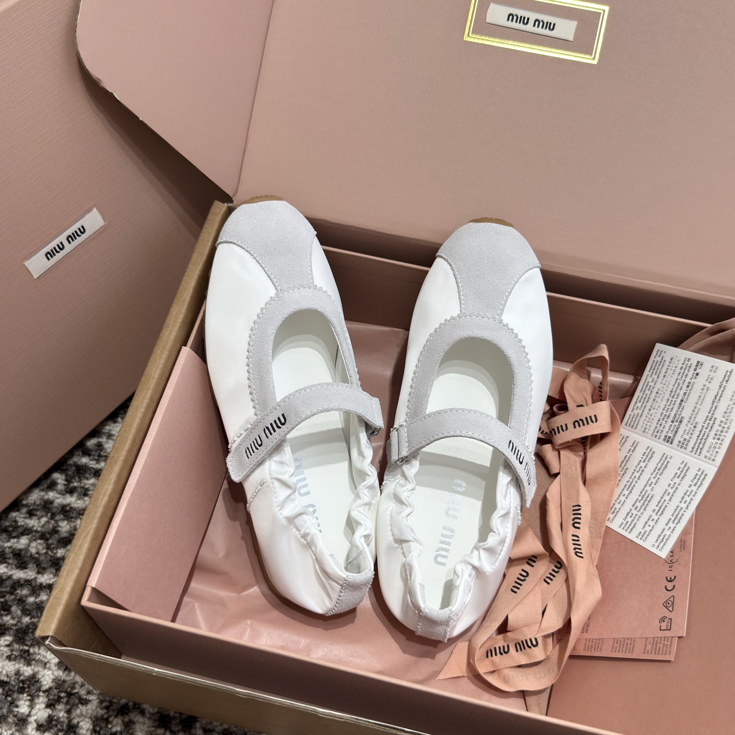 Bagsaaa Miu Miu Bleached nappa leather ballerinas white