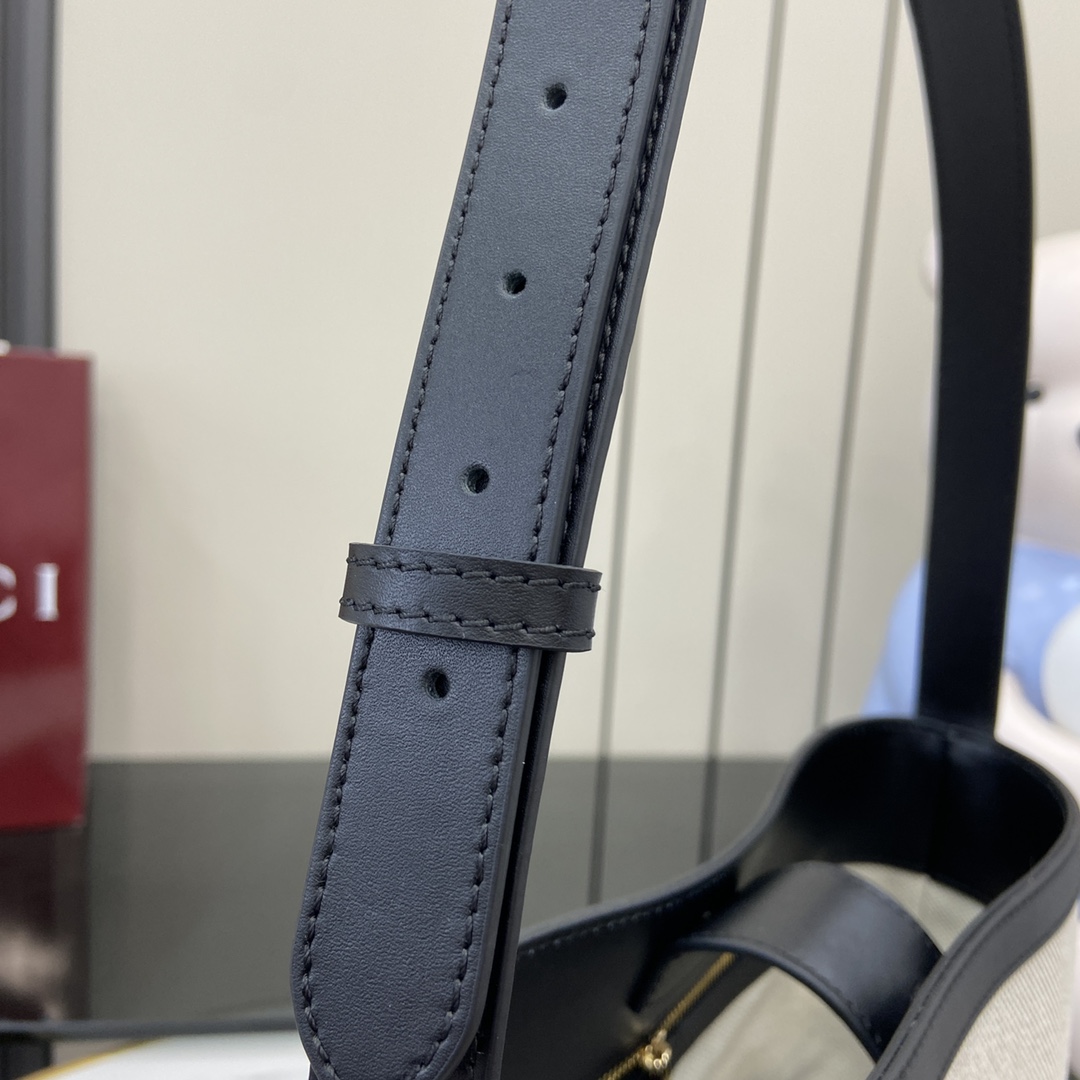 Bagsaaa Gvc*1 73 medium bucket bag 833660 black & beige - 26cm