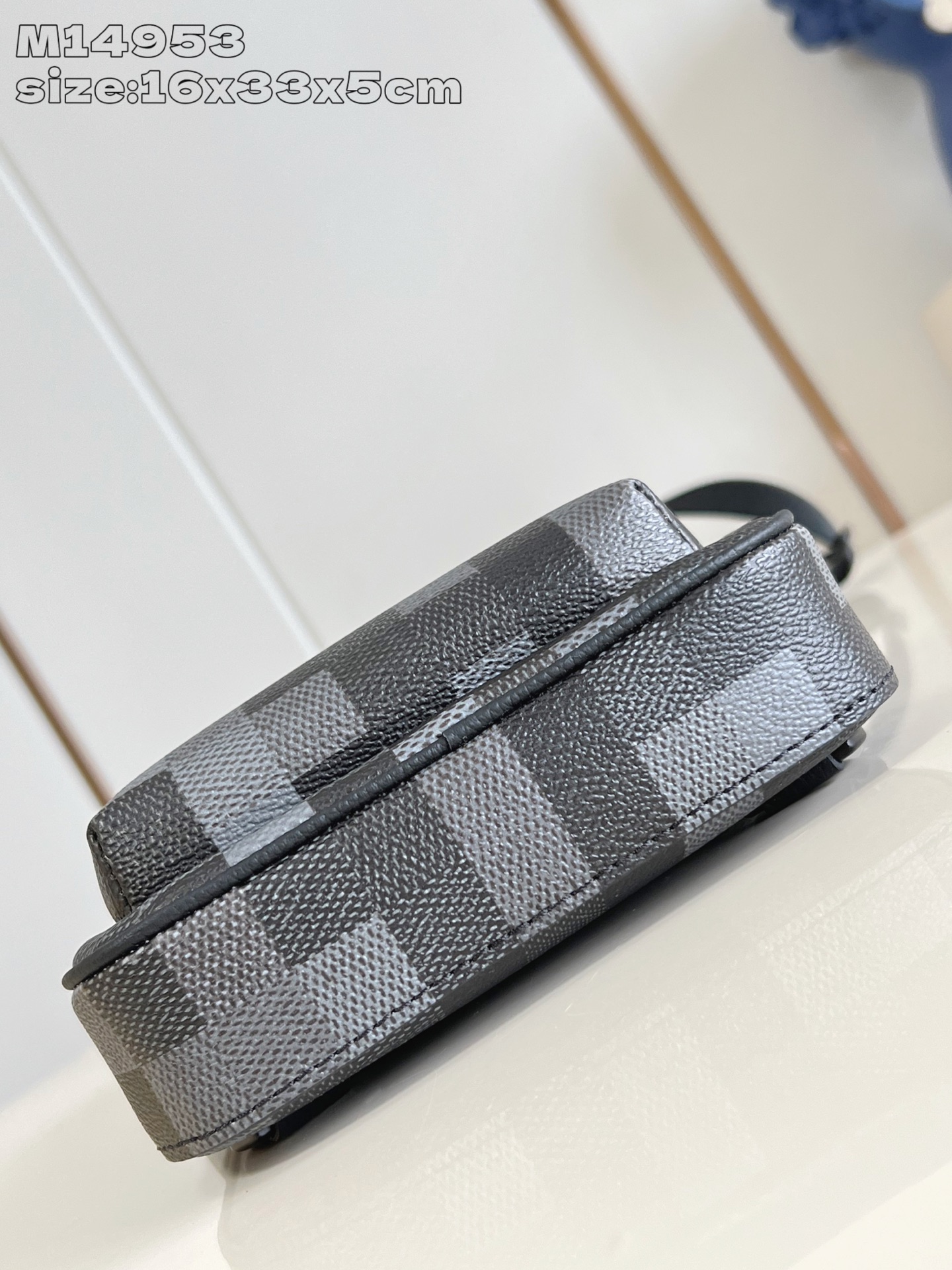 Bagsaaa LV M14953 Avenue Slingbag Black - 33cm