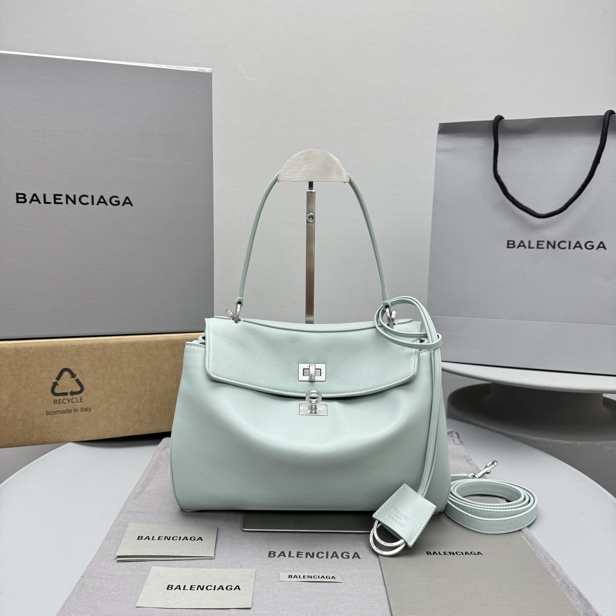 Bagsaaa Ba1en*iaga Rodeo Handbag Small in mineral green smooth calfskin - 27cm