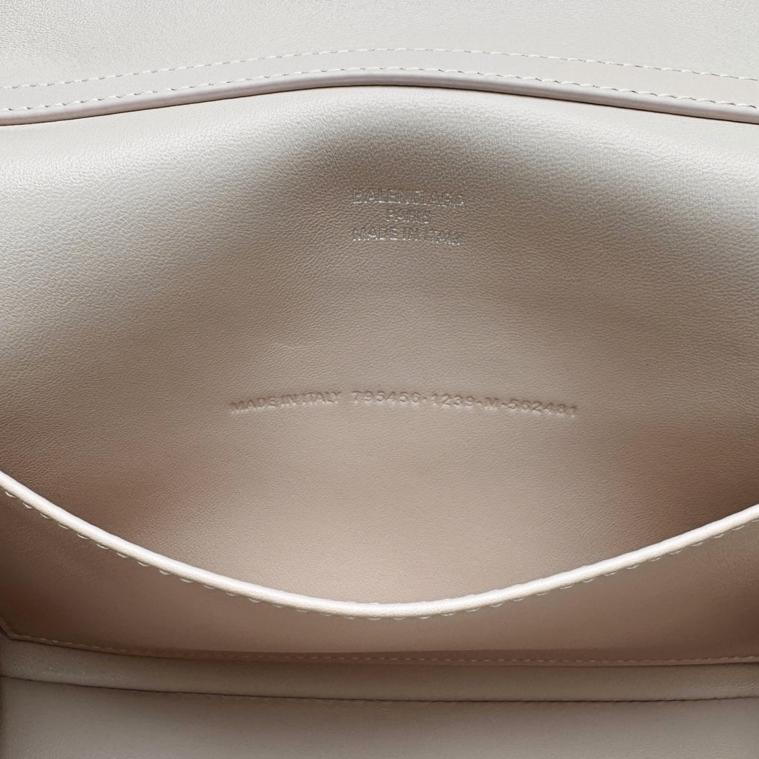Bagsaaa Ba1en*iaga Rodeo Mini Handbag in light pink - 23x10x8cm