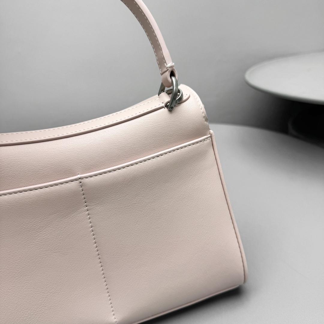 Bagsaaa Ba1en*iaga Rodeo Mini Handbag in light pink - 23x10x8cm