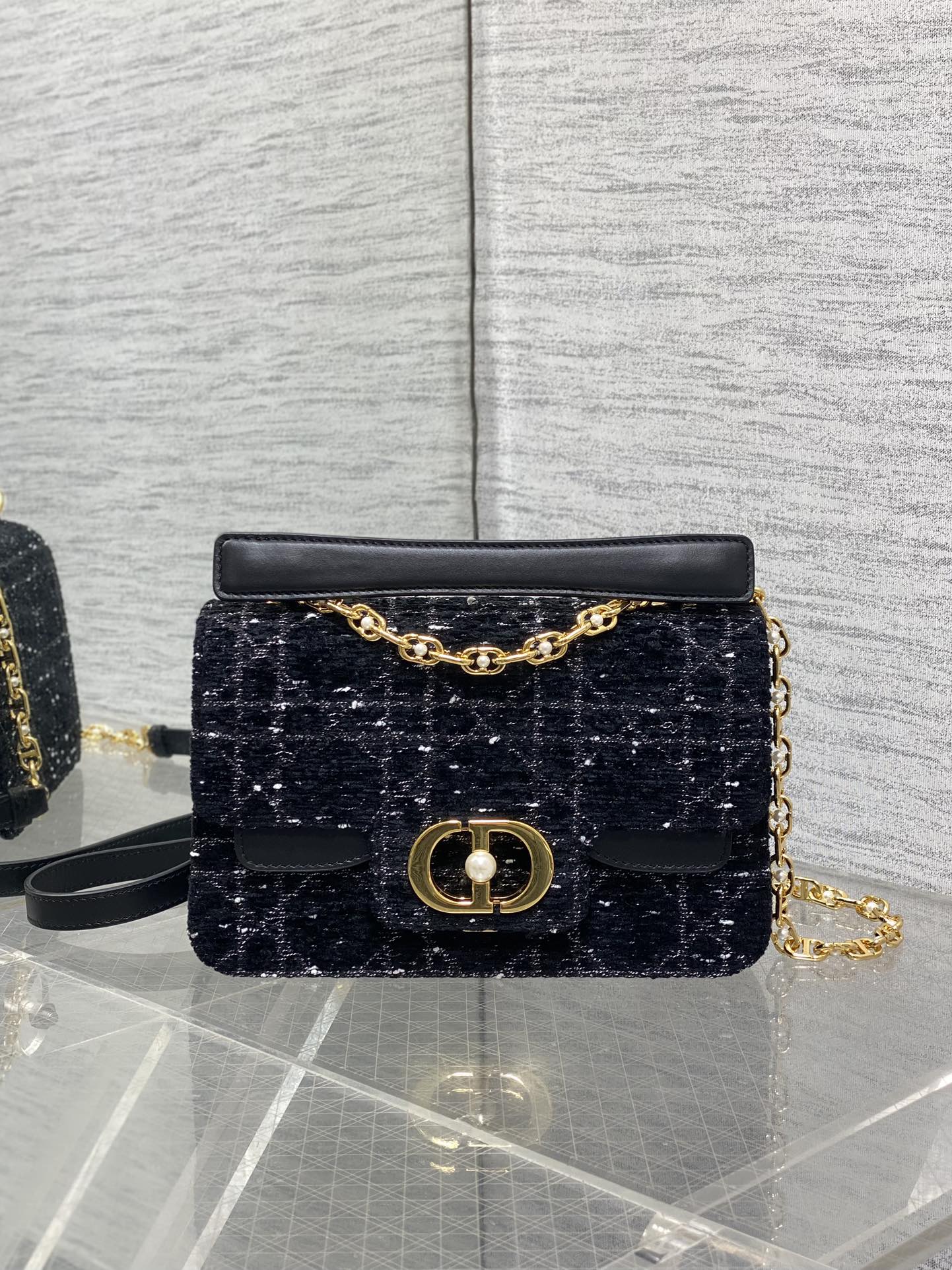 Bagsaaa Small D10r Jolie Top Handle Bag Black Tweed - 22cm