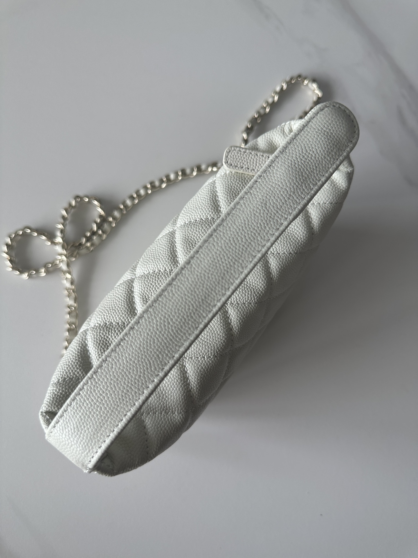 Bagsaaa Ch**el Clutch with chain AP4747 White - 21.5cm