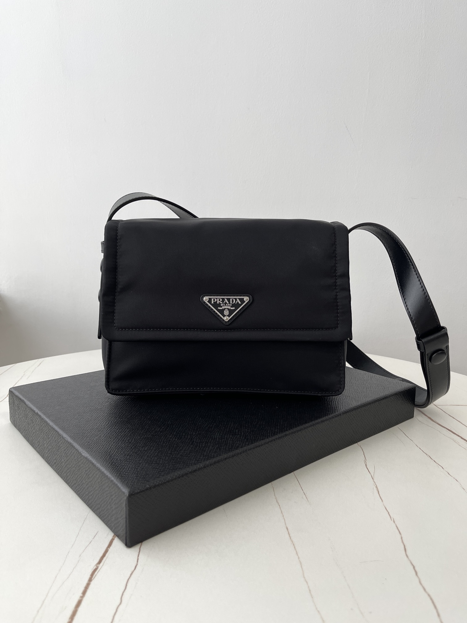 Bagsaaa Pra*a Traveller small padded Re-Nylon shoulder bag 1BD313 black - 23cm