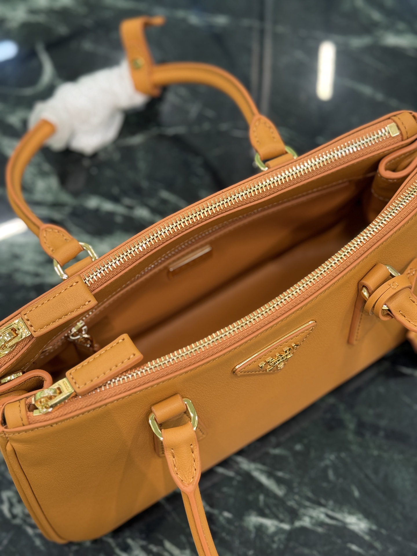Bagsaaa Medium Pra*a Galleria leather bag 1BA457 amber - 30cm
