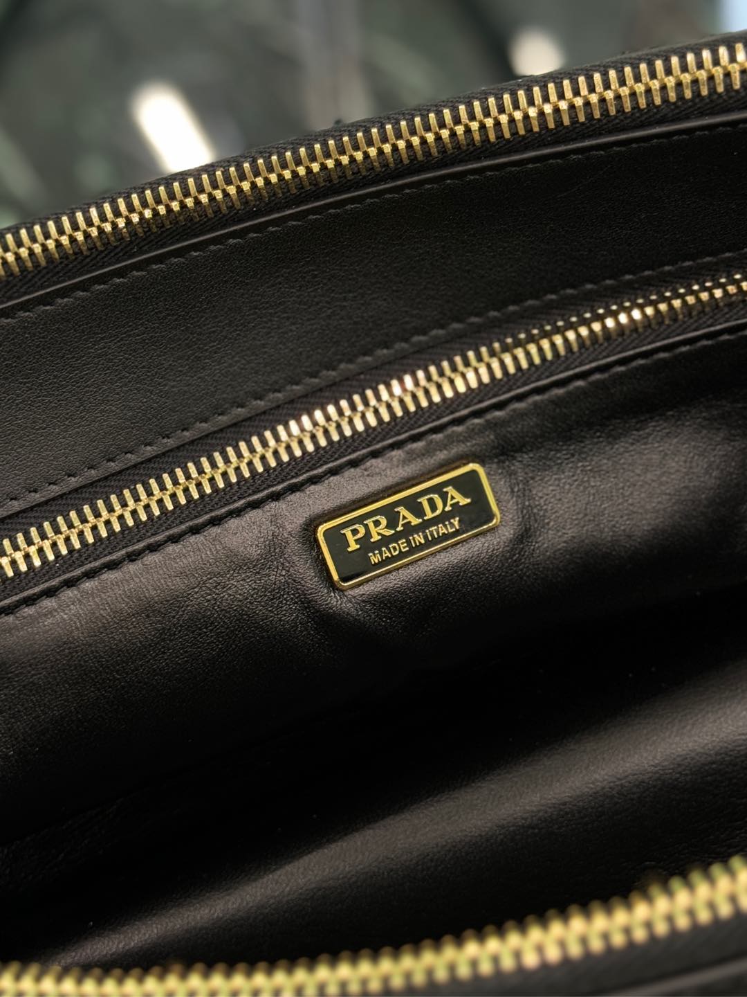 Bagsaaa Medium Pra*a Galleria leather bag 1BA457 black - 30cm