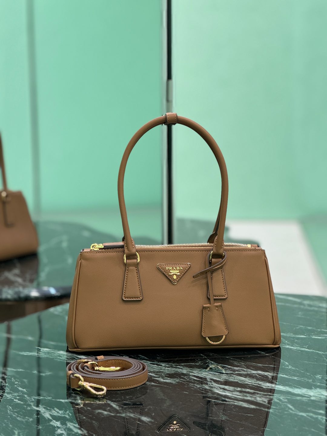 Bagsaaa Medium Pra*a Galleria leather bag 1BA457 brown - 30cm