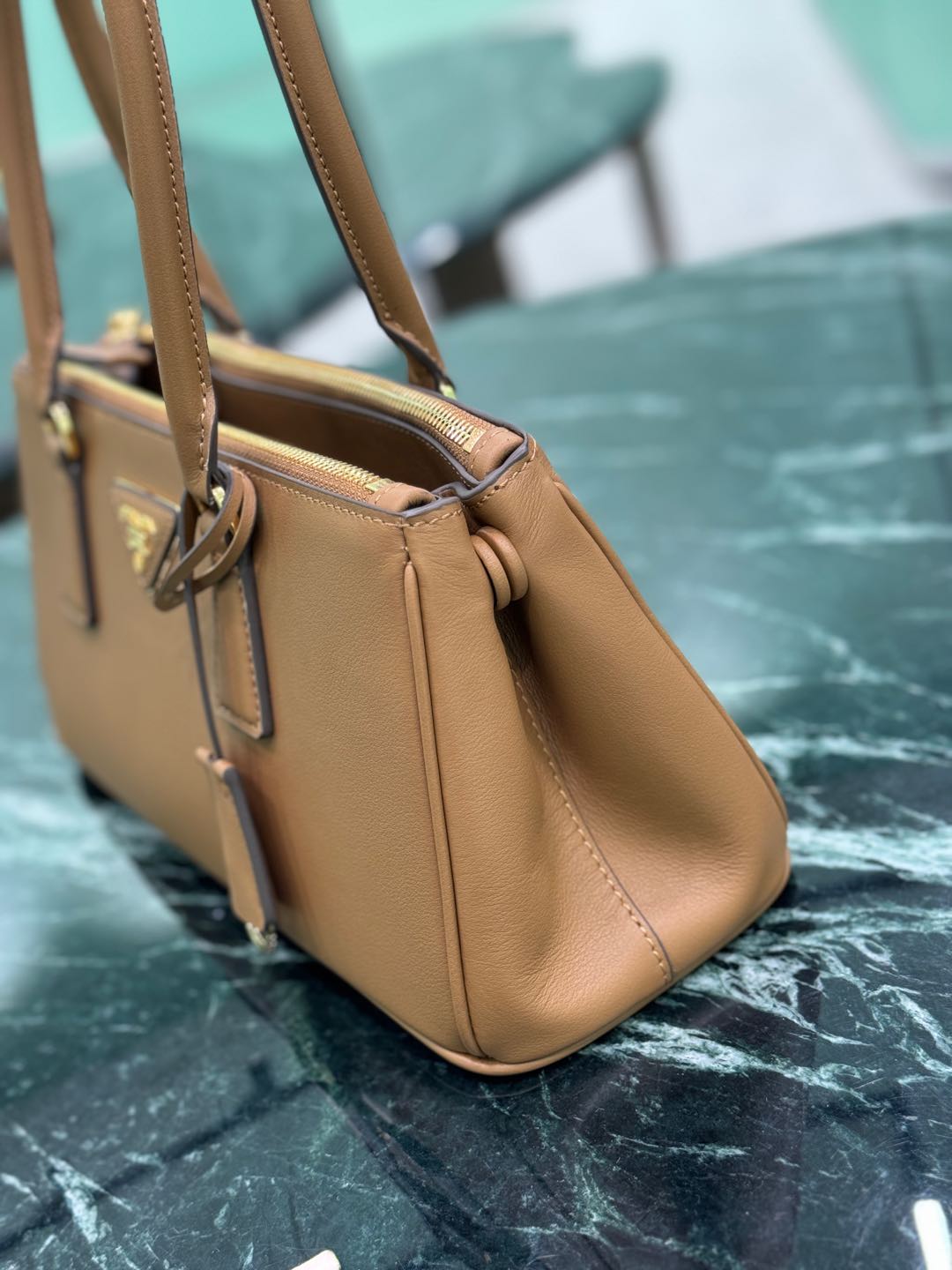 Bagsaaa Medium Pra*a Galleria leather bag 1BA457 brown - 30cm