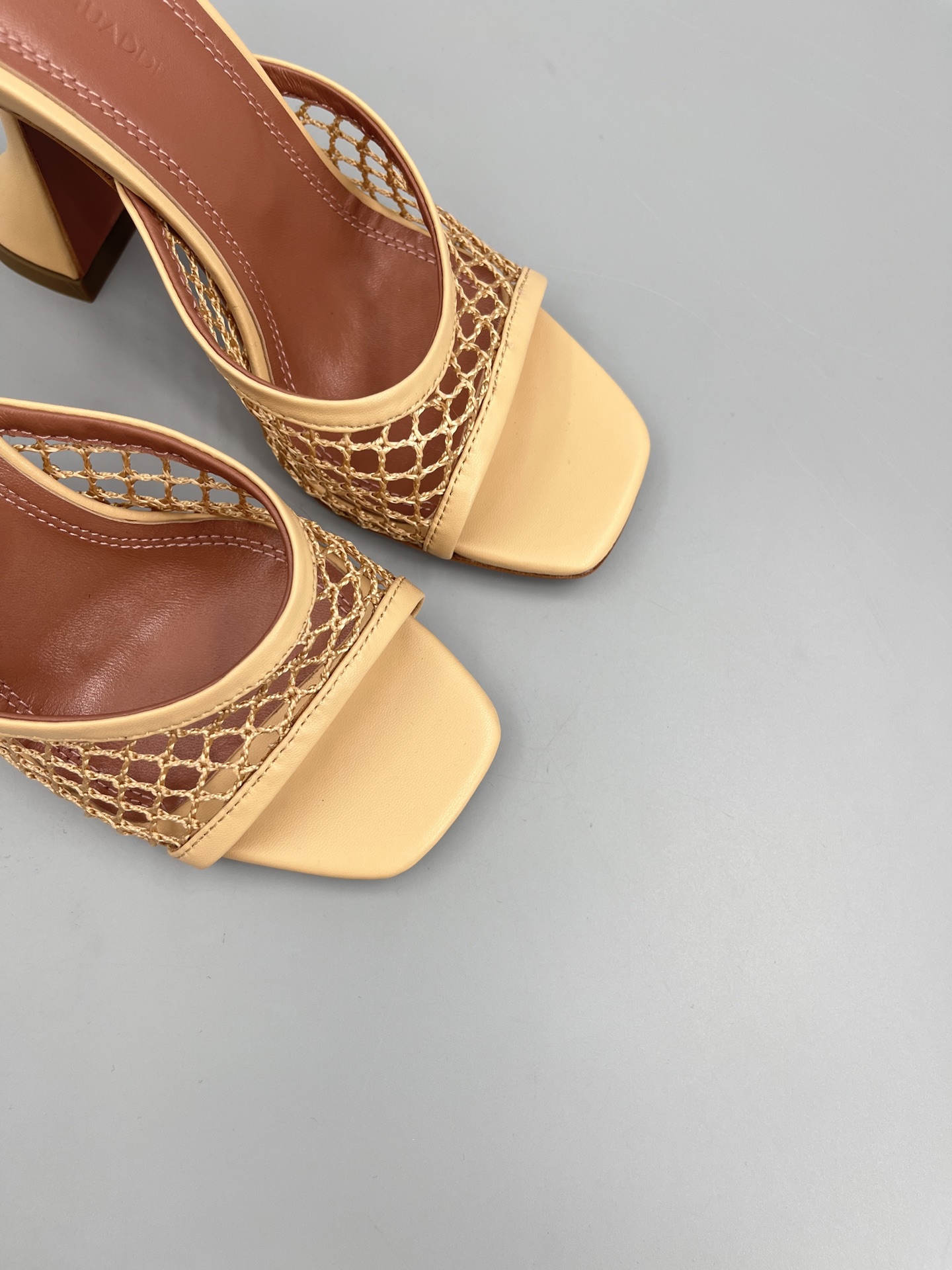 Bagsaaa Amina Muaddi Lupita Net Slipper Beige 95mm