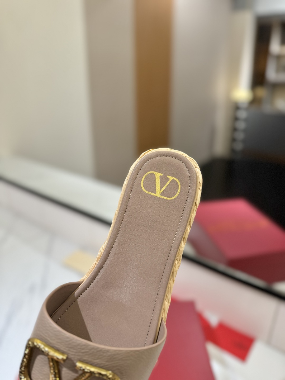Bagsaaa Va1e*ntin0 Garavani VLogo Slide Espadrilles Nude