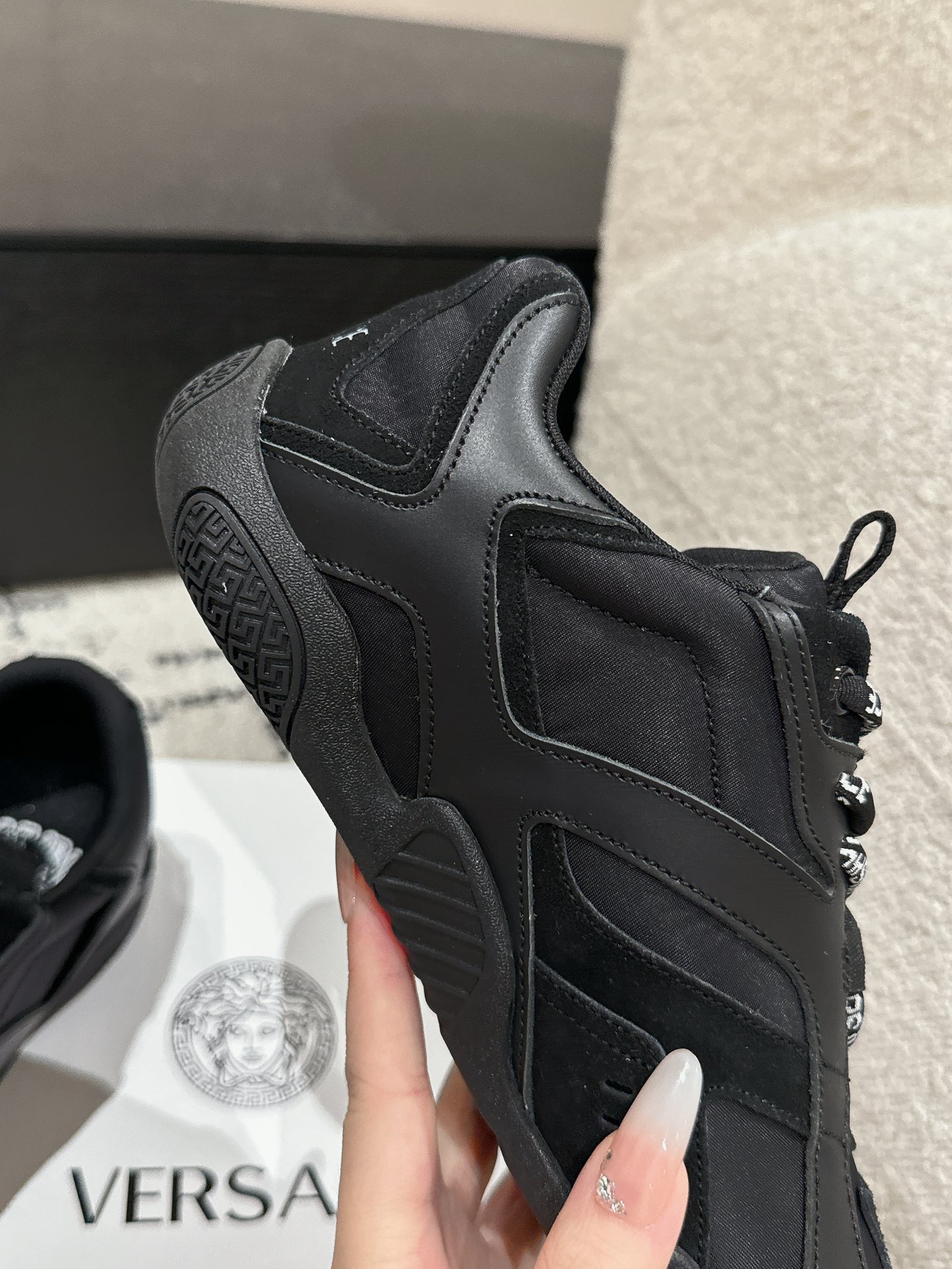 Bagsaaa Versace Galaxia Sneakers Black