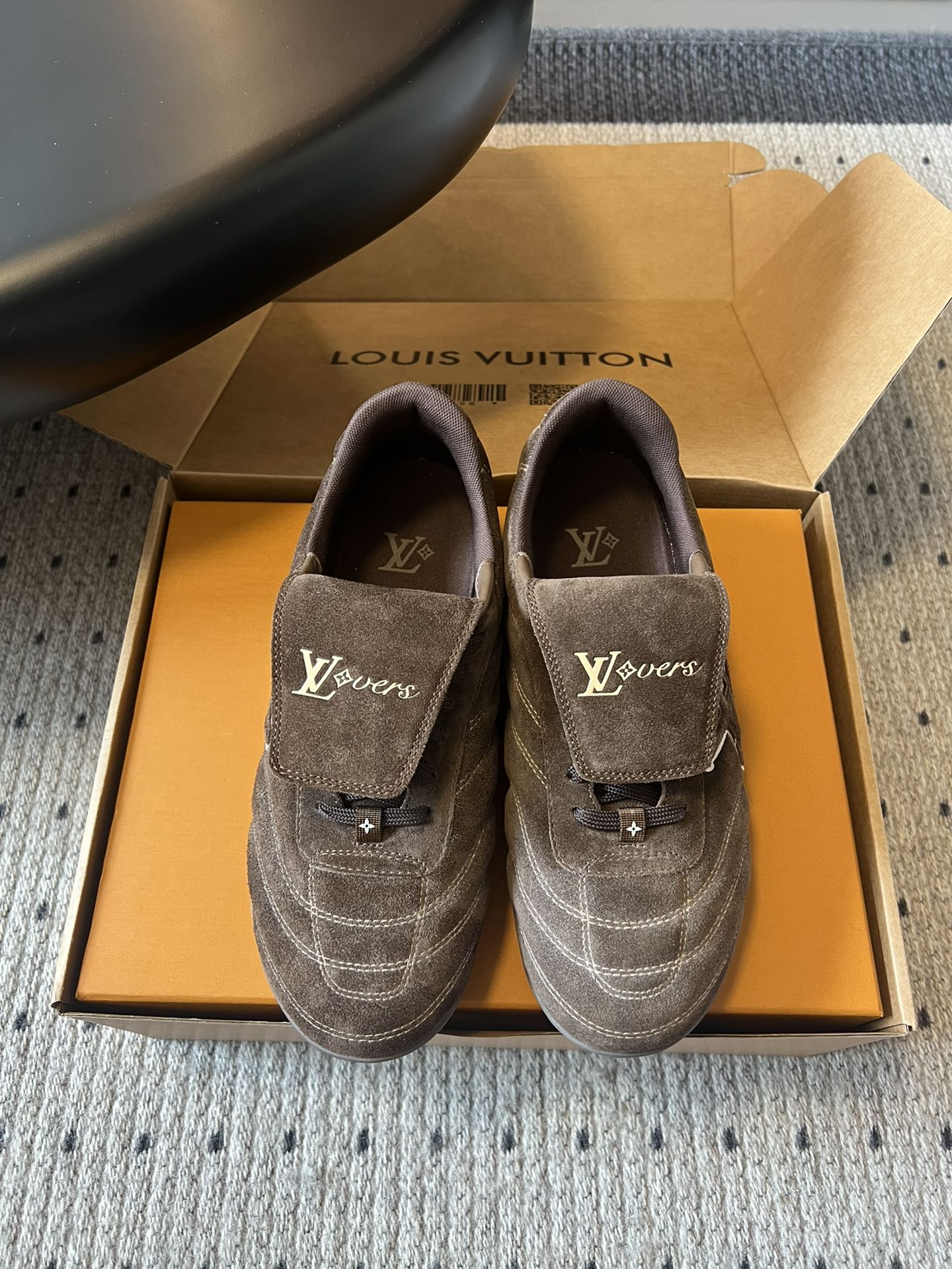 Bagsaaa LV Footprint Soccer Brown