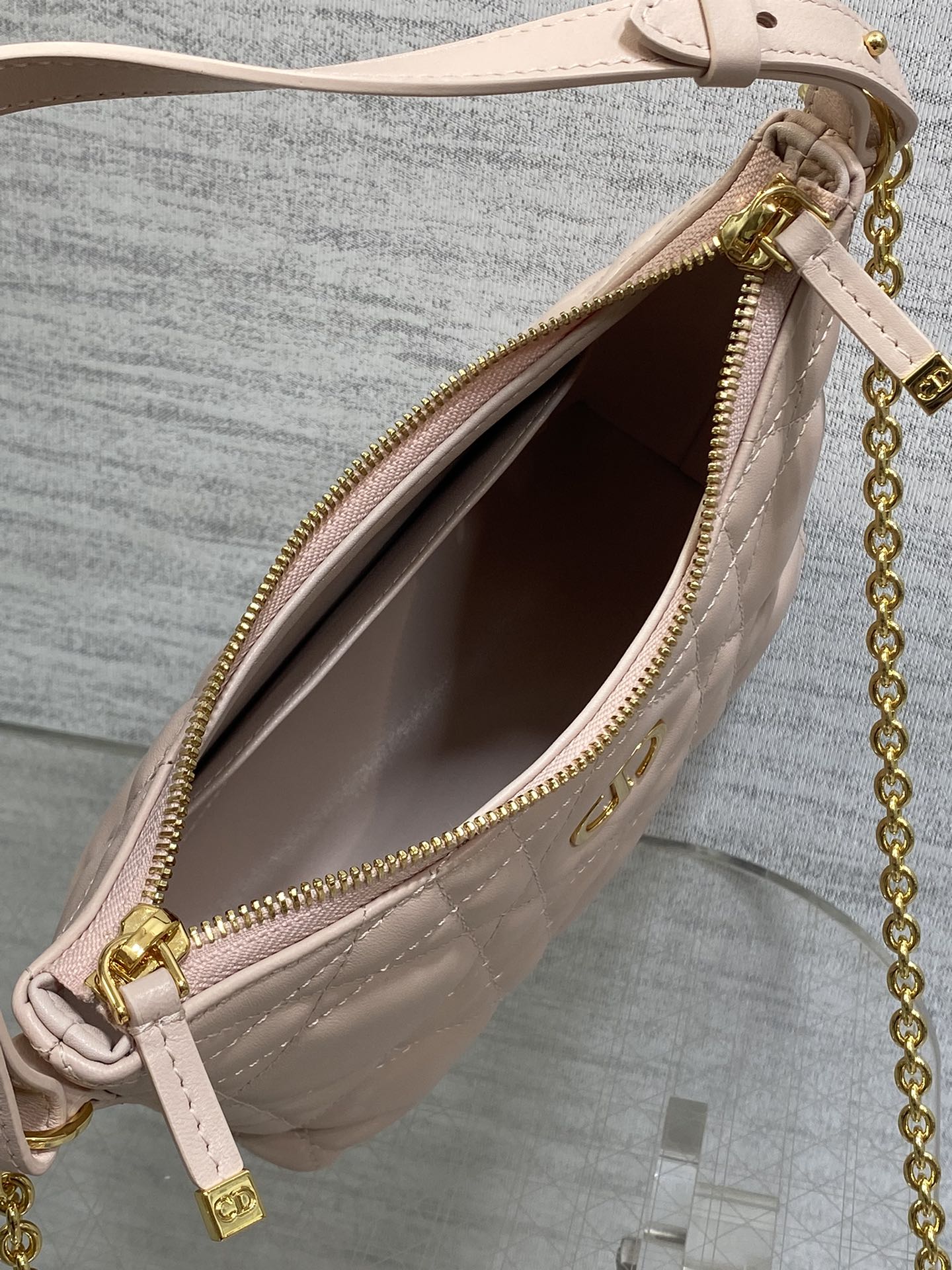Bagsaaa D10r Miss Caro D10rling Mini Bag with Chain Powder Pink Macrocannage Lambskin - 21cm