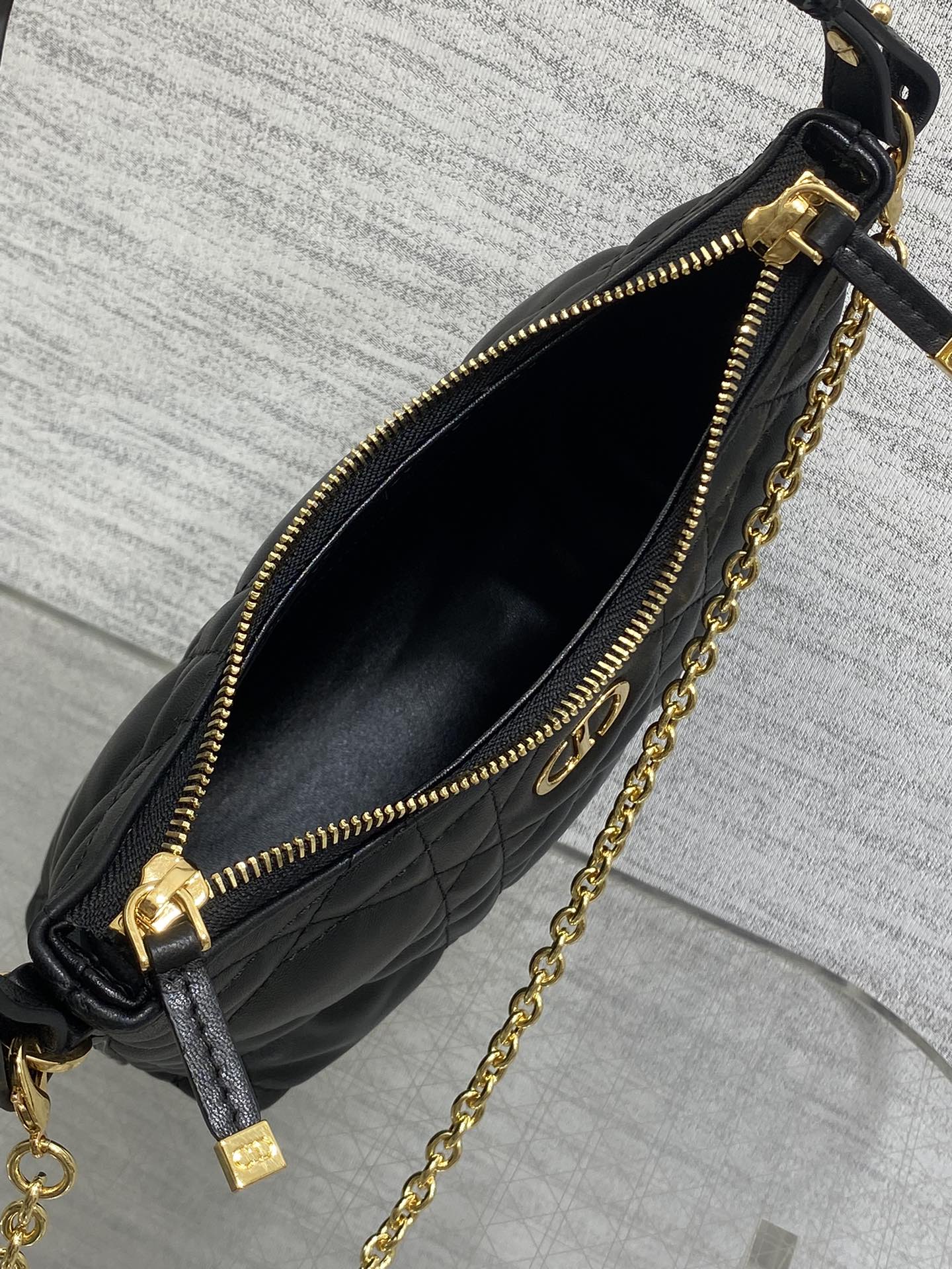 Bagsaaa D10r Miss Caro D10rling Mini Bag with Chain Black Macrocannage Lambskin - 21cm
