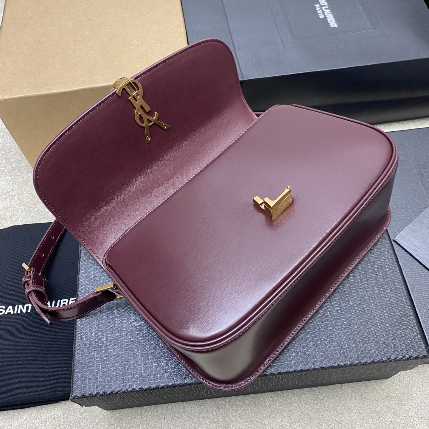 Bagsaaa Y51 solferino medium in box Sa1nt Lau*nt 832330 dark red - 24.5cm