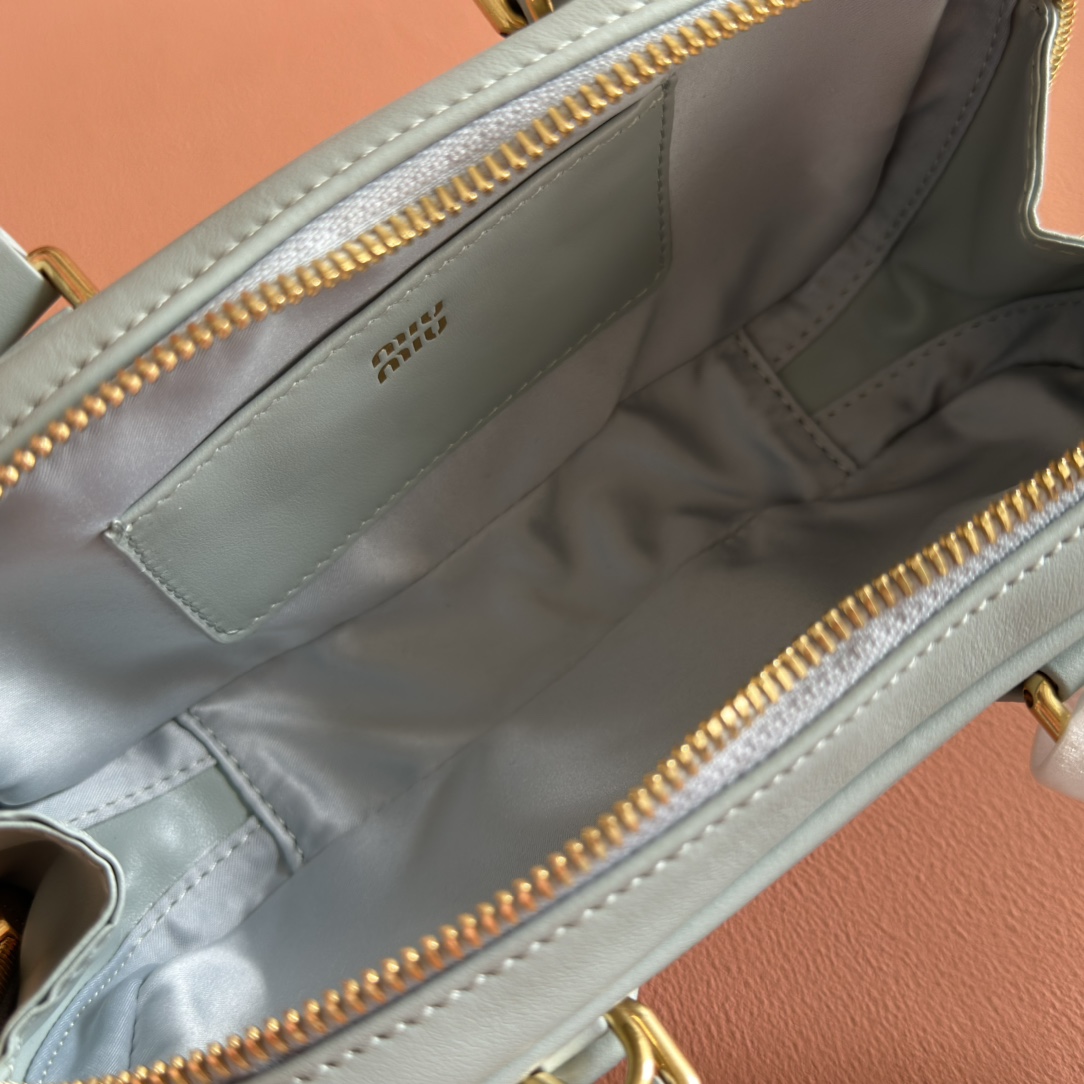 Bagsaaa Miu Miu Arcadie leather mini-bag 5BP088 light blue - 19cm
