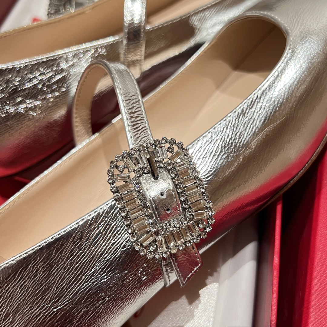 Bagsaaa Roger Vivier Belle Vivier Mary Janes in leather silver