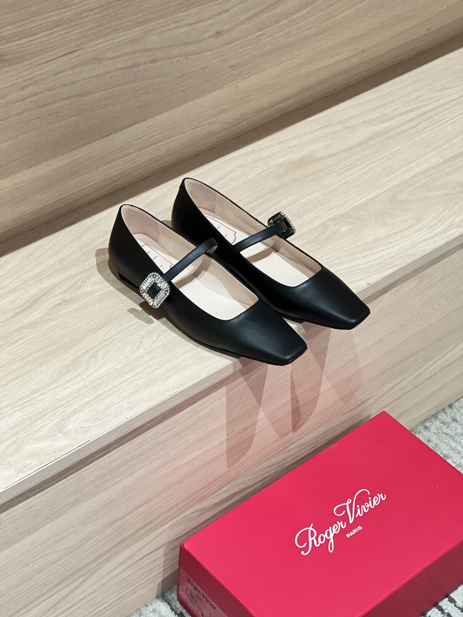 Bagsaaa Roger Vivier Belle Vivier Mary Janes in leather black