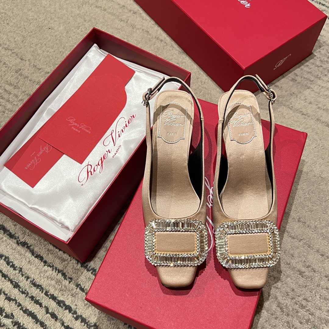 Bagsaaa Roger Vivier Belle Vivier Slingback Pumps in satin beige