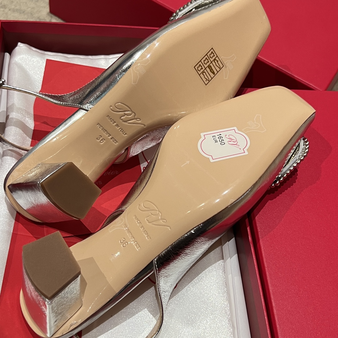 Bagsaaa Roger Vivier Belle Vivier Slingback Pumps in silver