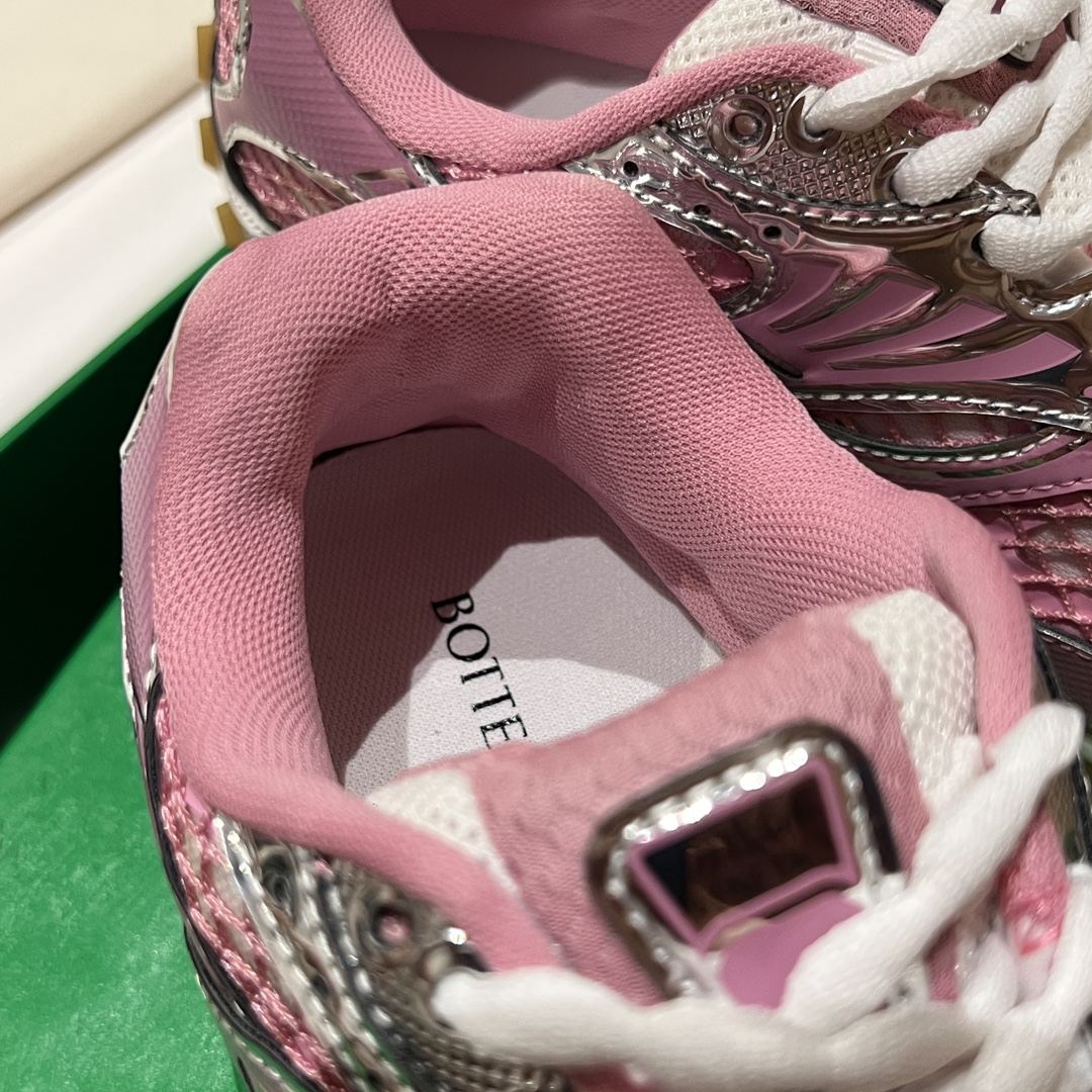 Bagsaaa B0tt*ga Ven*ta Orbit Sneaker Pink