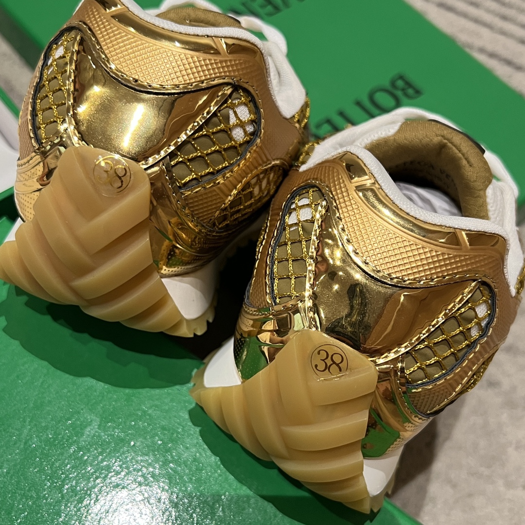 Bagsaaa B0tt*ga Ven*ta Orbit Sneaker Gold