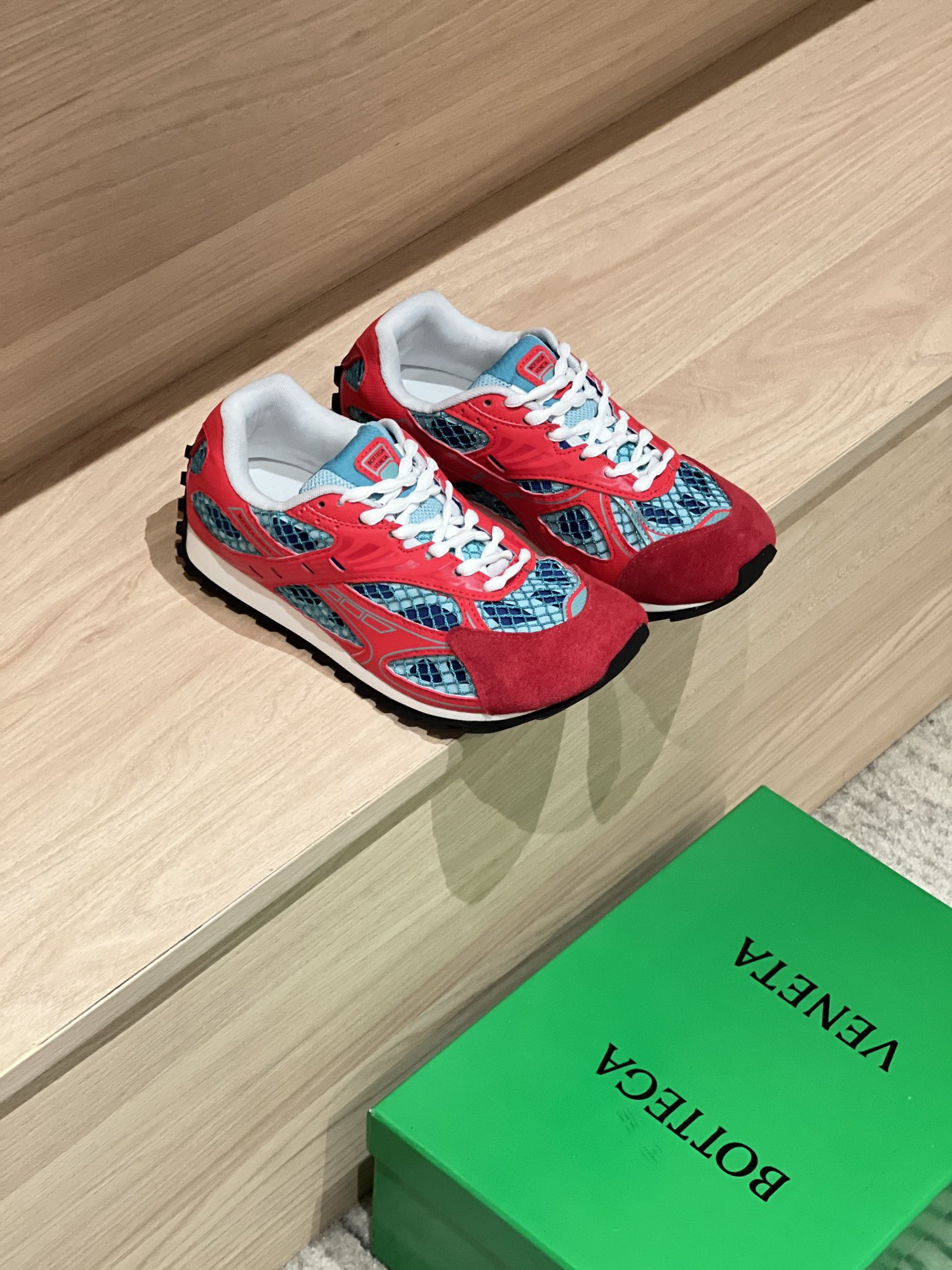 Bagsaaa B0tt*ga Ven*ta Orbit Sneaker Turquoise/cherry
