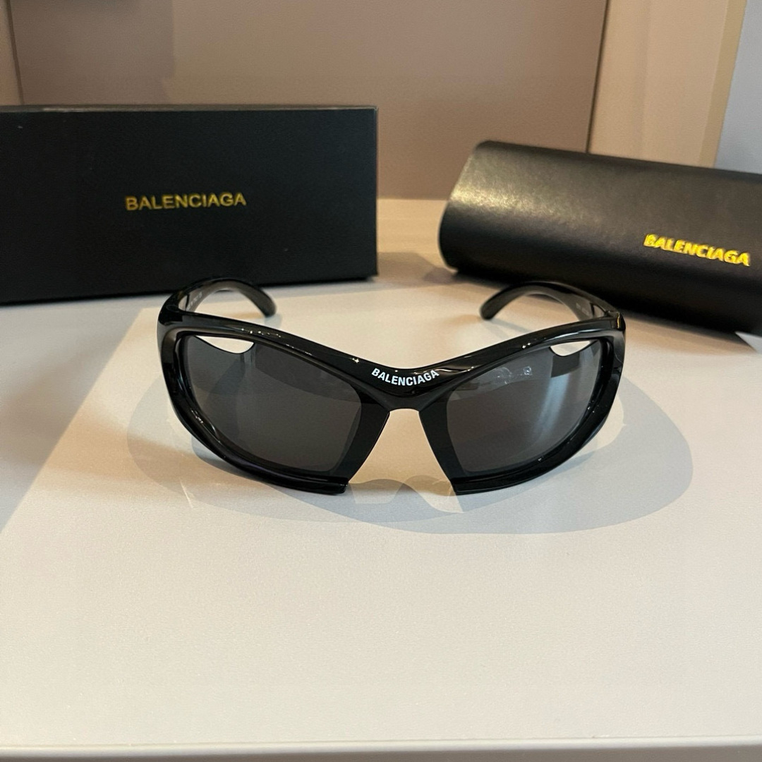 Bagsaaa Ba1en*iaga Sunglasses 05