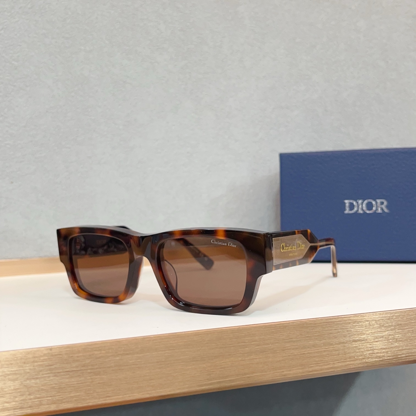 Bagsaaa D10r Sunglasses 08