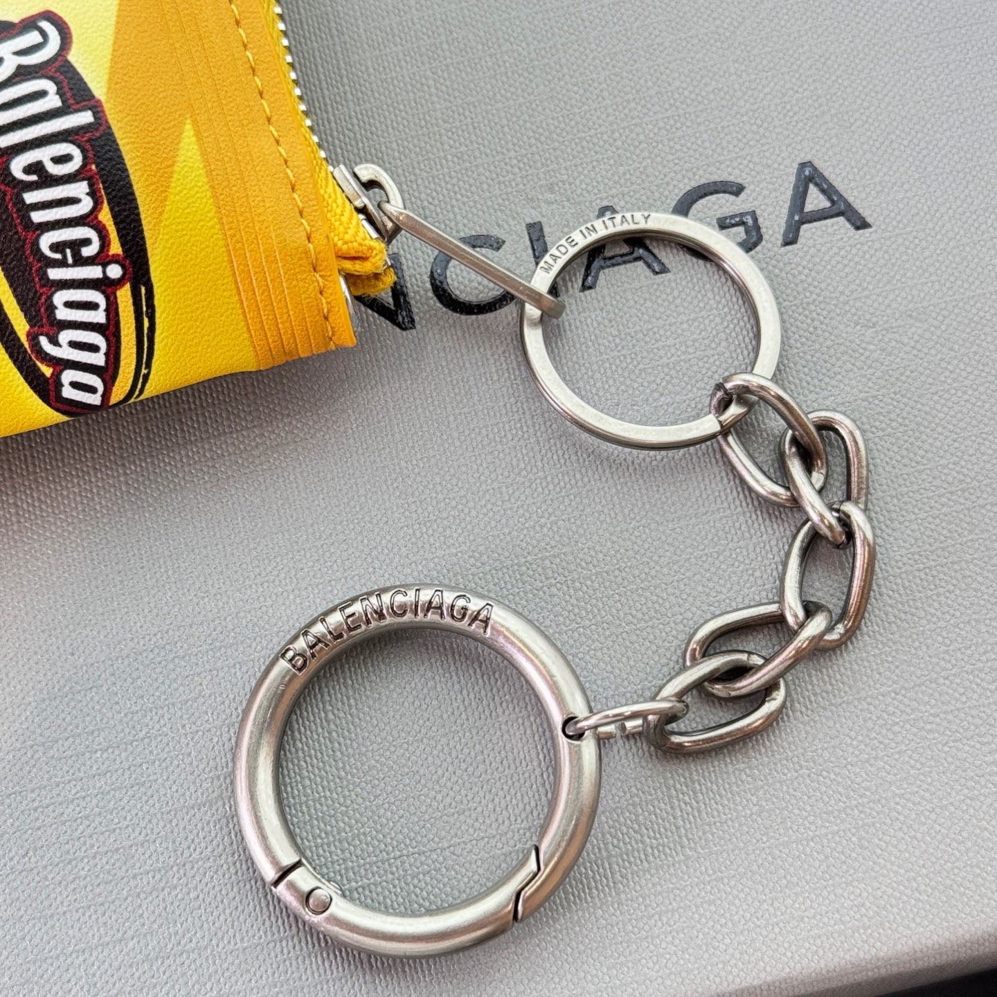 Bagsaaa Ba1en*iaga Key Ring