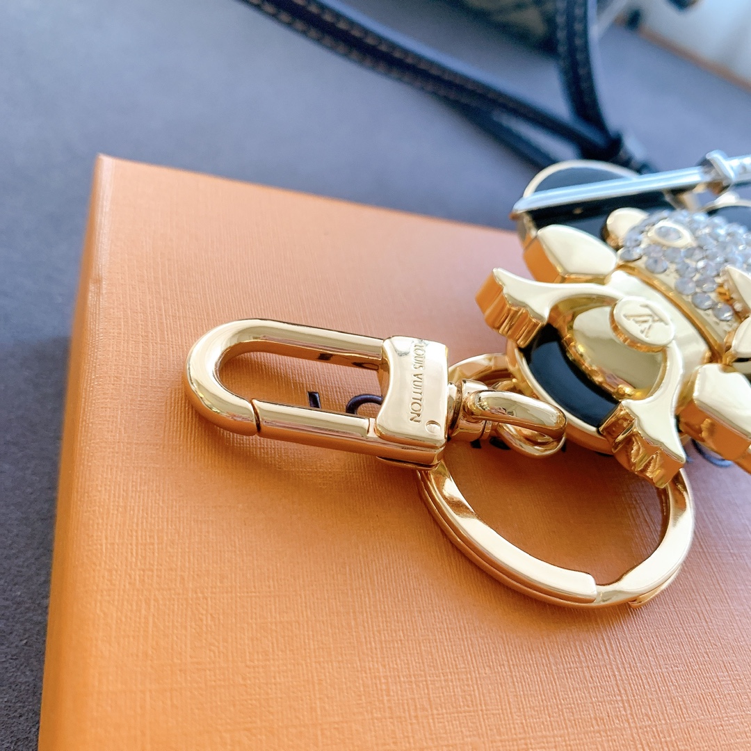 Bagsaaaa LV Key Charm