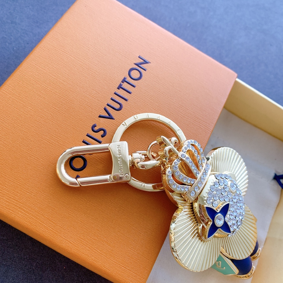 Bagsaaa LV Key Charm 01