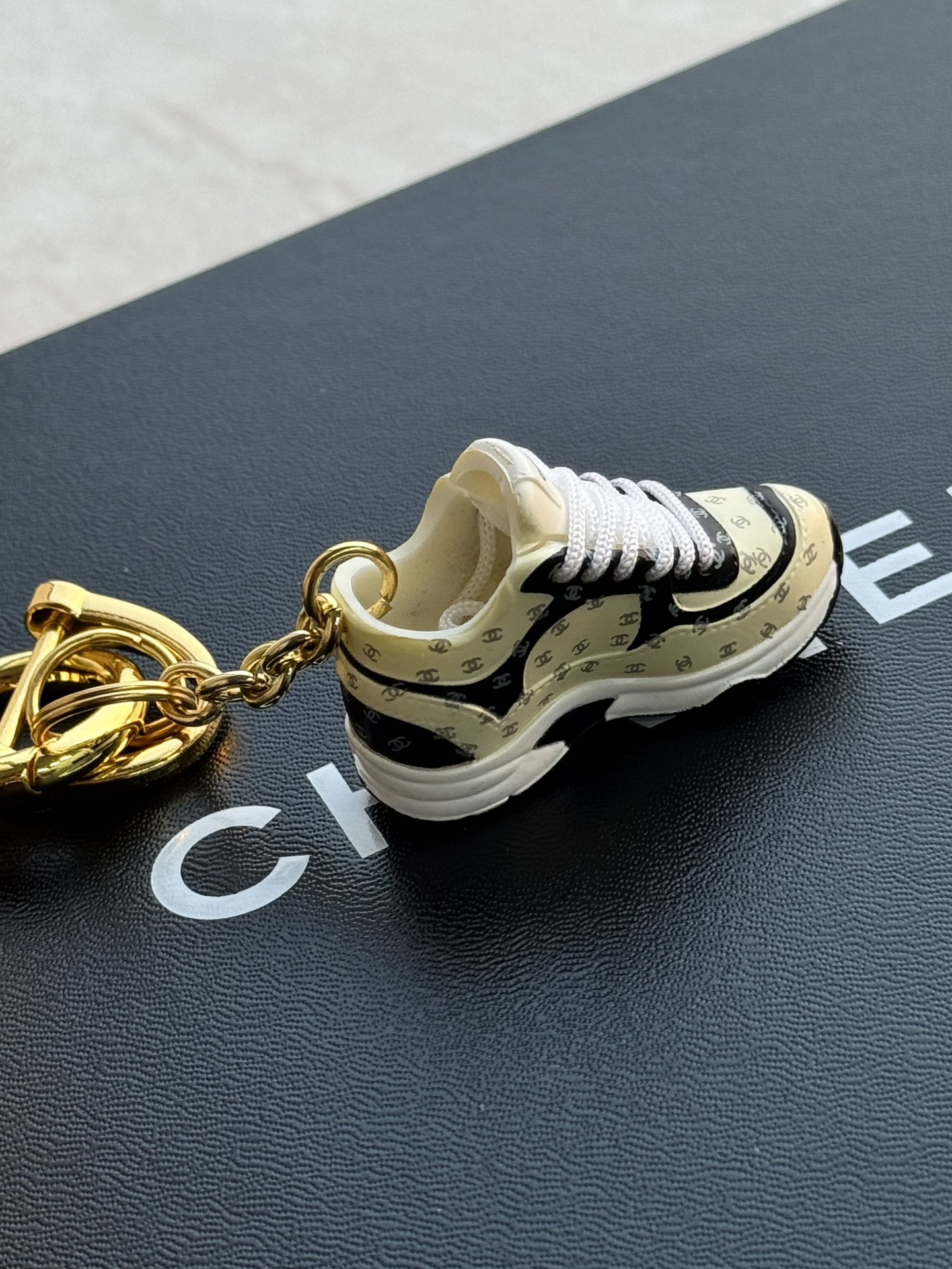 Bagsaaa Ch**el Key Charm