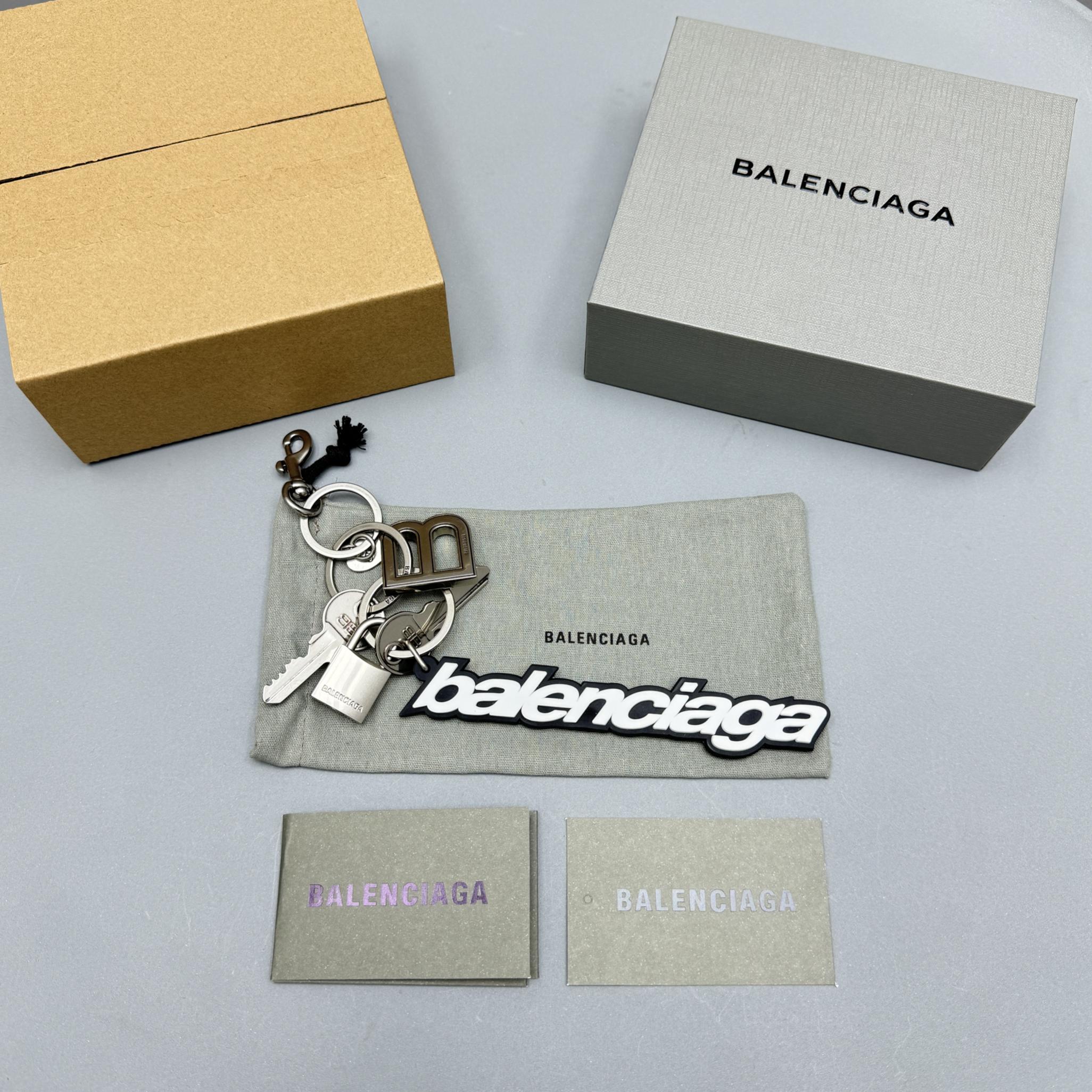 Bagsaaa Ba1en*iaga Key Charm