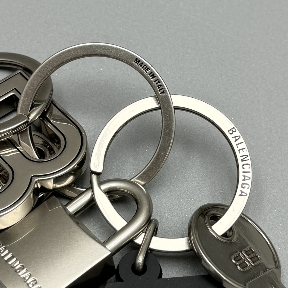 Bagsaaa Ba1en*iaga Key Charm