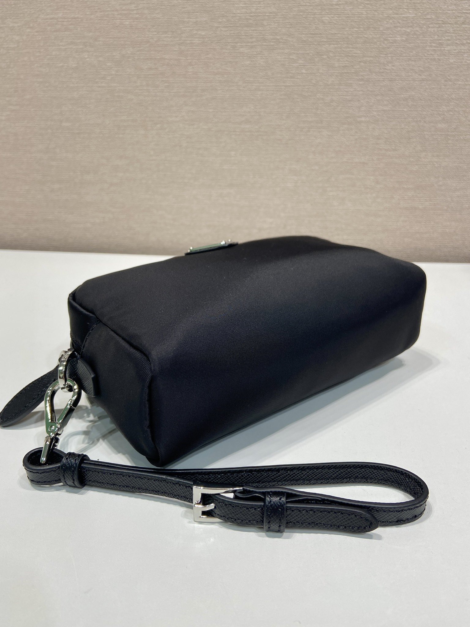 Bagsaaa Pra*a Small Re-Nylon pouch 1NS021 black - 17cm