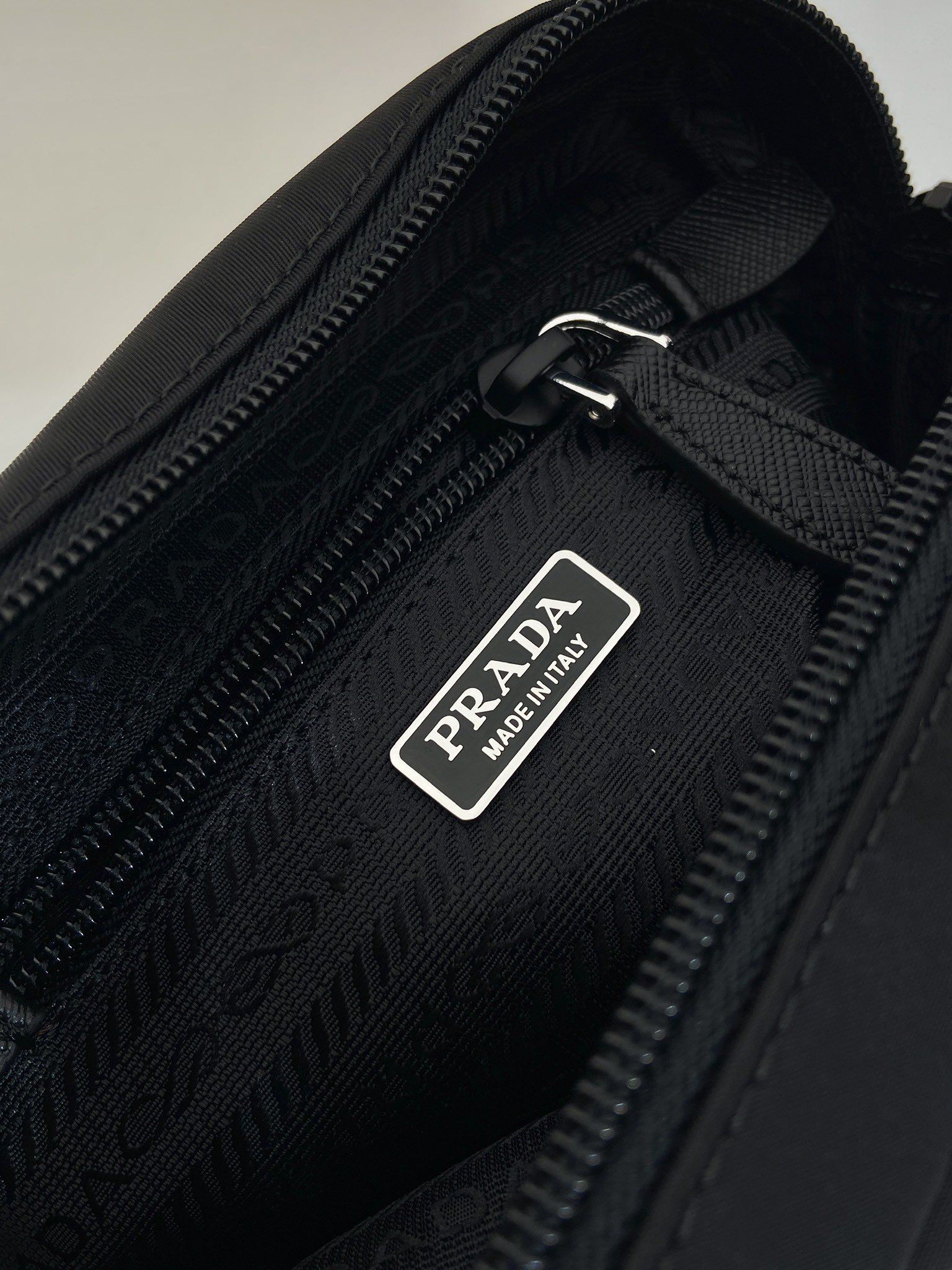 Bagsaaa Pra*a Small Re-Nylon pouch 1NS021 black - 17cm