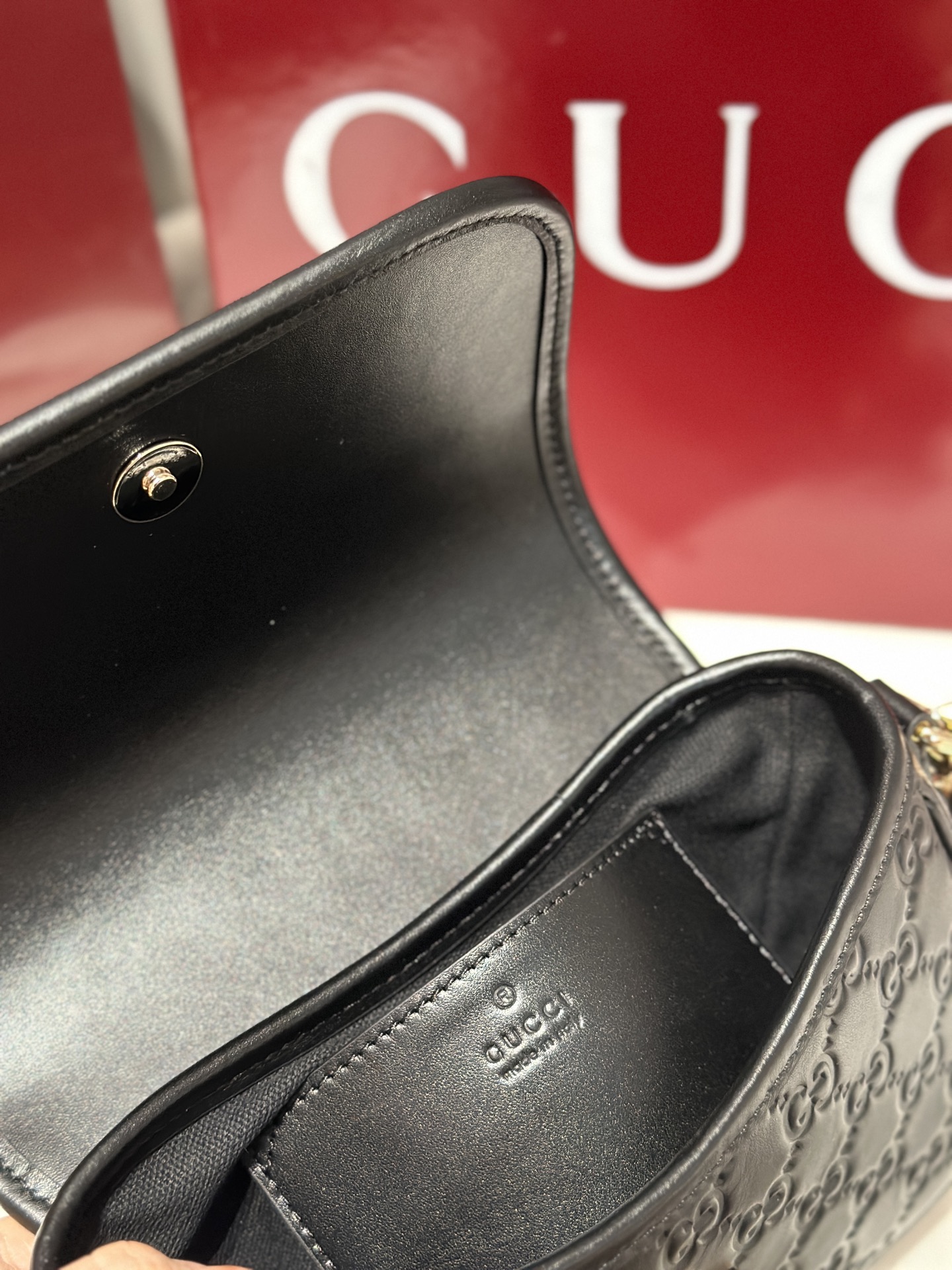Bagsaaa Gvc*1 GG Emblem small shoulder bag 847448 black - 20.5cm